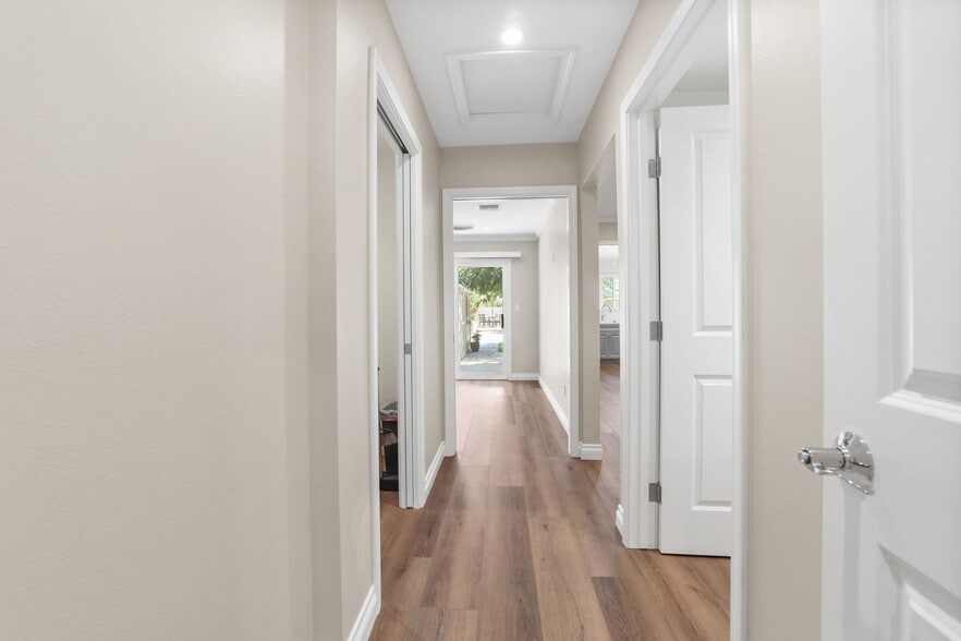 Building Photo - 11682 Reagan St