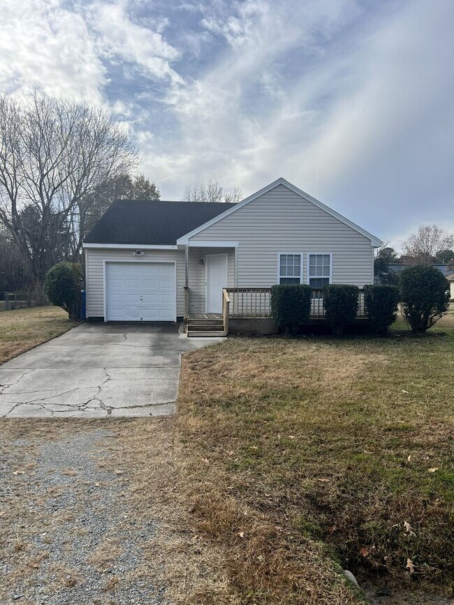 Building Photo - Chesapeake Area