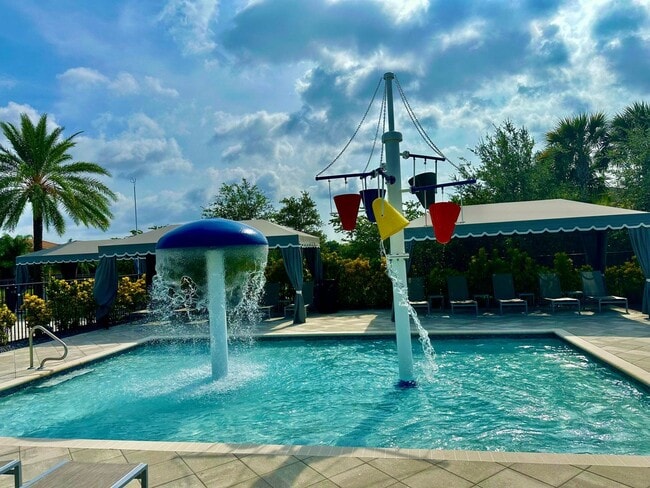 Building Photo - 15377 Green River Ct