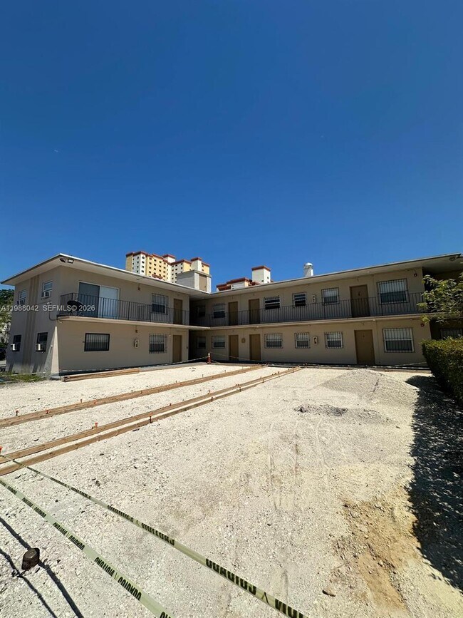 Building Photo - 100 NE 78th St