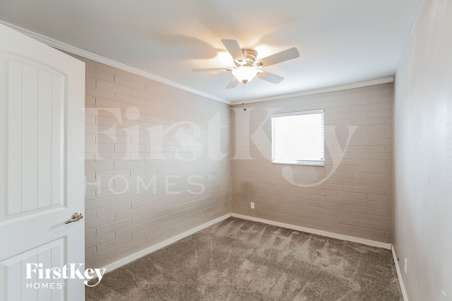 Building Photo - 14832 N 35th Pl