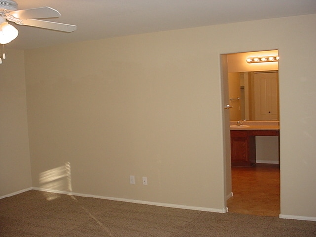 Building Photo - Super clean Rancho El Dorado jewel with new carpet and fresh paint.