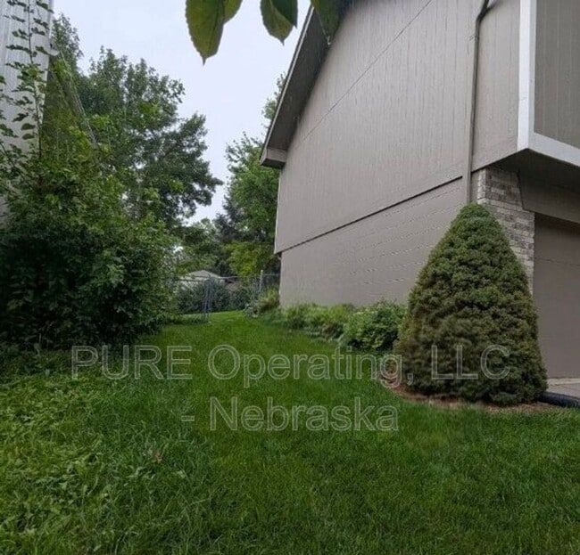 Building Photo - 8005 S 152nd St