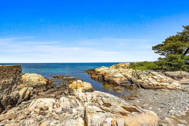 Building Photo - 15 Sheldon Rd