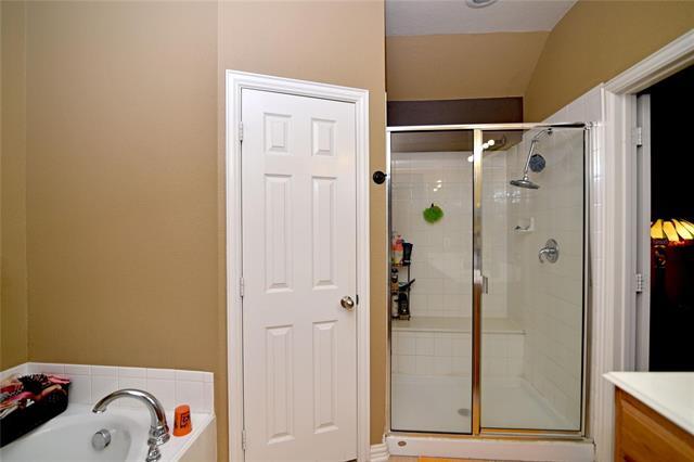 Building Photo - 122 Chinaberry Trail