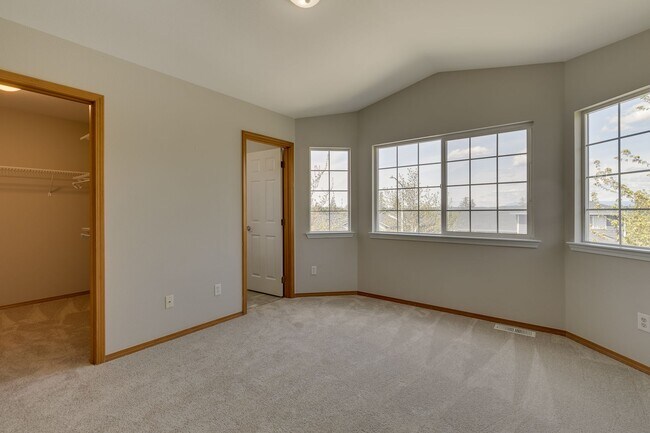 Building Photo - Lake Stevens Home For Rent!