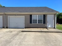Building Photo - 9101 Pembroke Oak Grove Rd