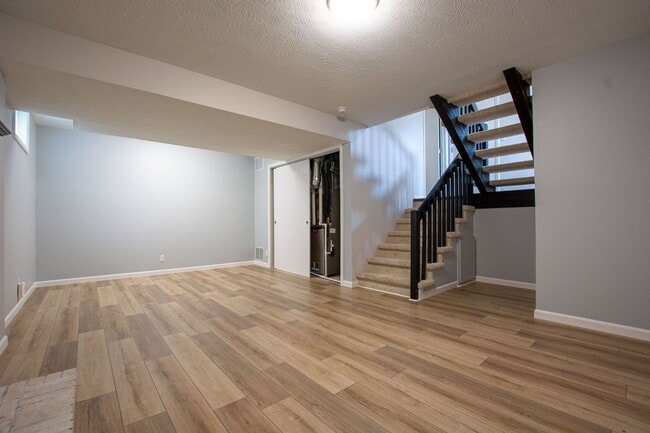 Building Photo - Super Cute 3 Bedroom / 2.5 Bath Home!