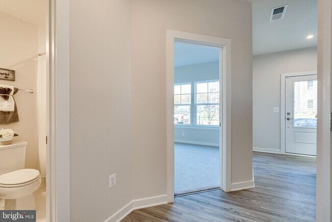 Building Photo - 1759 Autumn Maple Leaf Dr