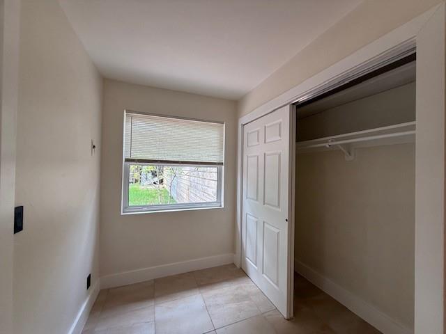 Building Photo - 1621 NE 16th Terrace