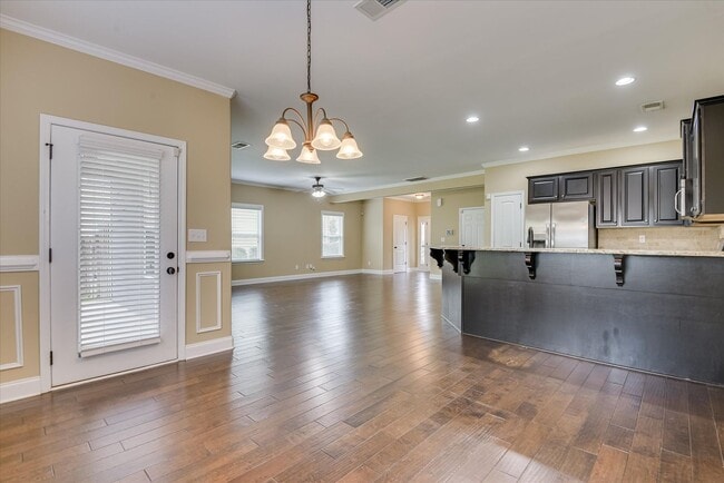 Building Photo - 4 Bedroom 2.5 Bath in Crawford Creek