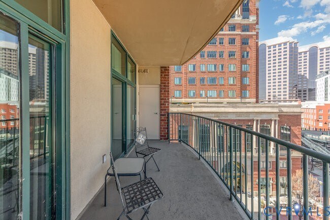 Building Photo - 1101 Haxall Point