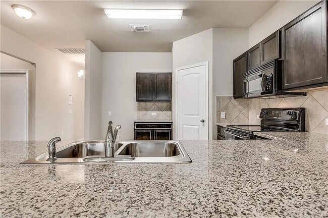 Building Photo - 11125 Night Camp Dr