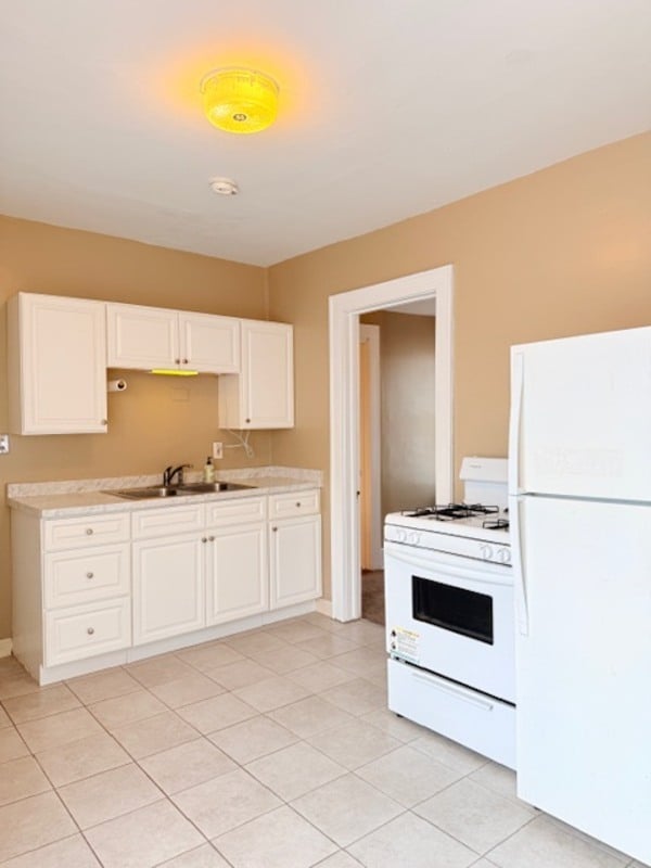 Building Photo - 26-28 Orchard St