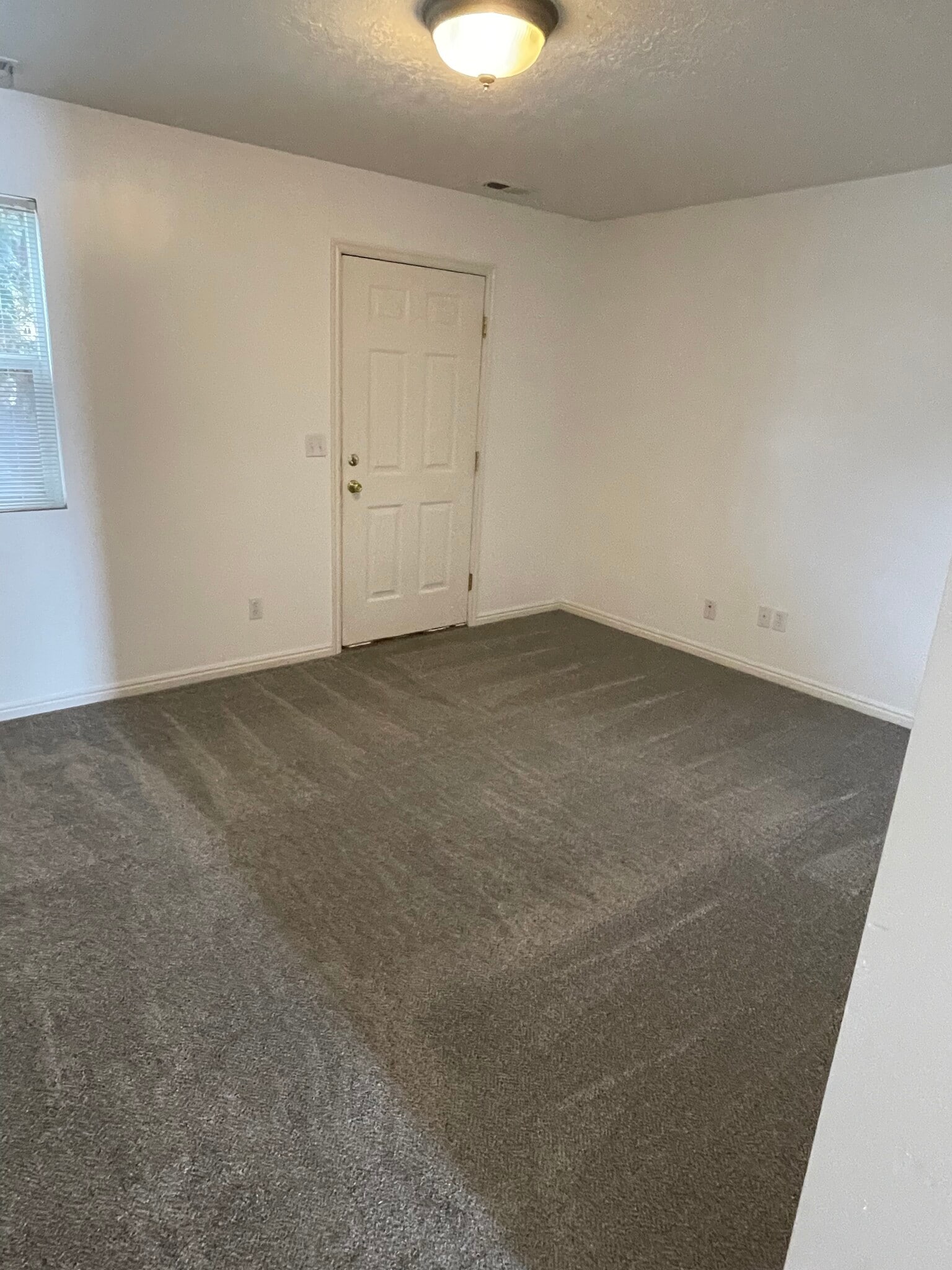 Living Room - 360 W 300 S