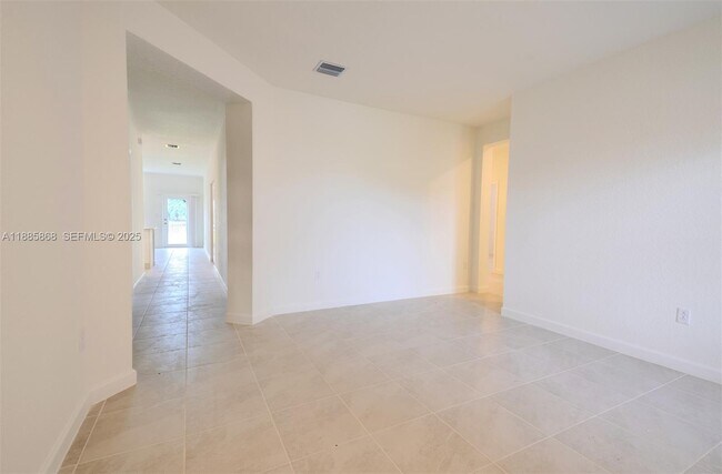 Building Photo - 2972 SE 23rd Ave