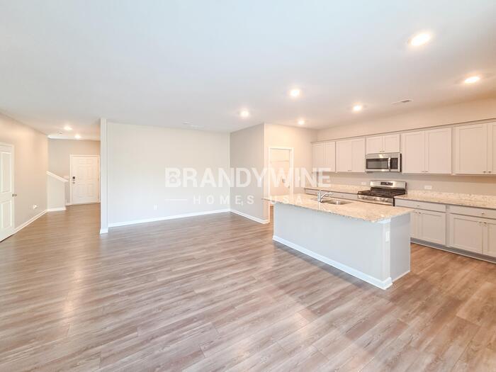 Building Photo - 859 Gelderland Dr