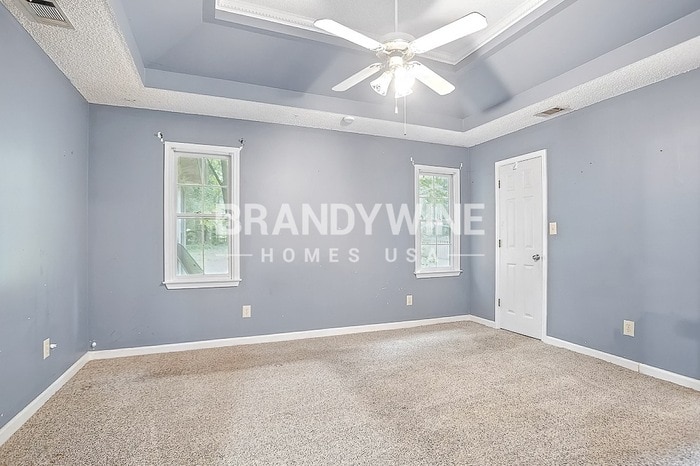 Building Photo - 205 Oak Shores Dr