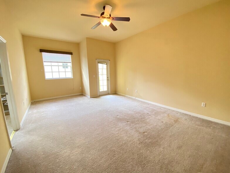 Building Photo - 7415 Arlington Grove Cir