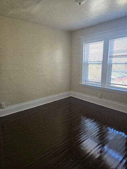 Building Photo - 240 Locust St