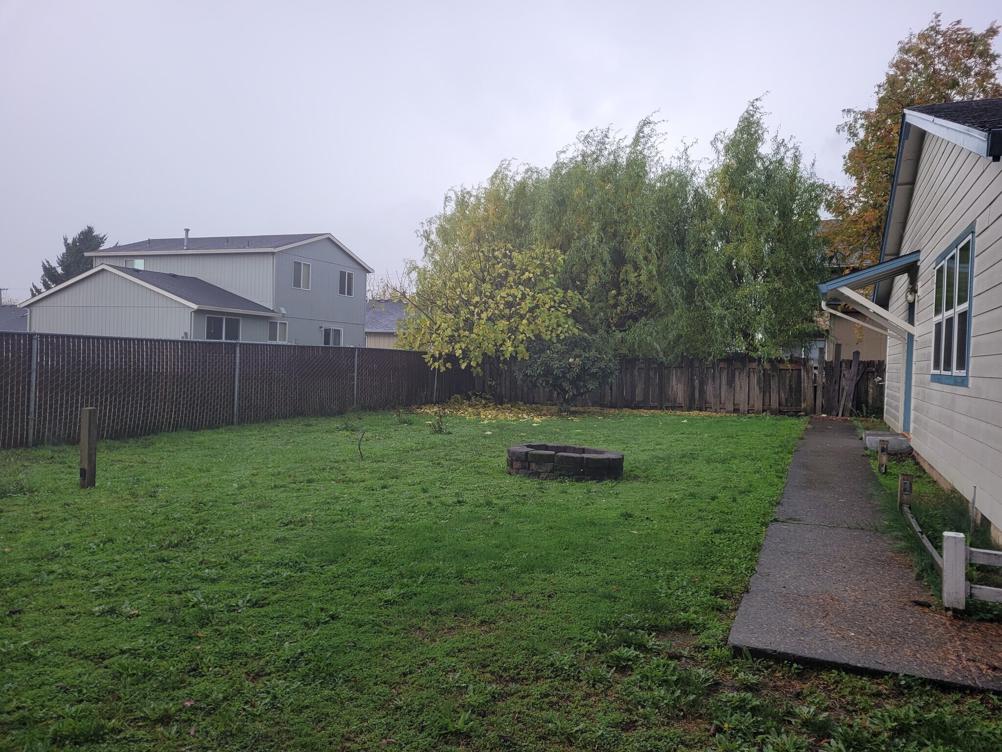 Building Photo - 1045 S Jasper St