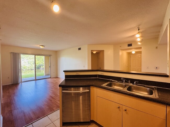 Building Photo - 4171 San Marino Blvd