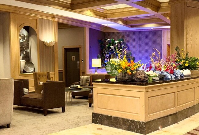 Building Photo - 5220 Seawall Blvd