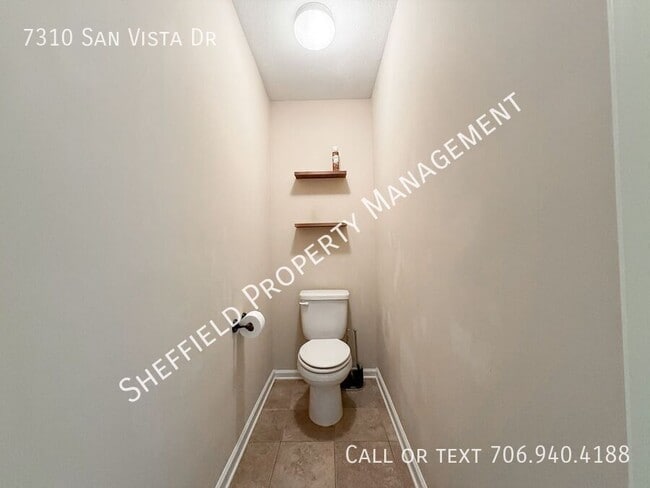 Building Photo - 7310 San Vista Dr