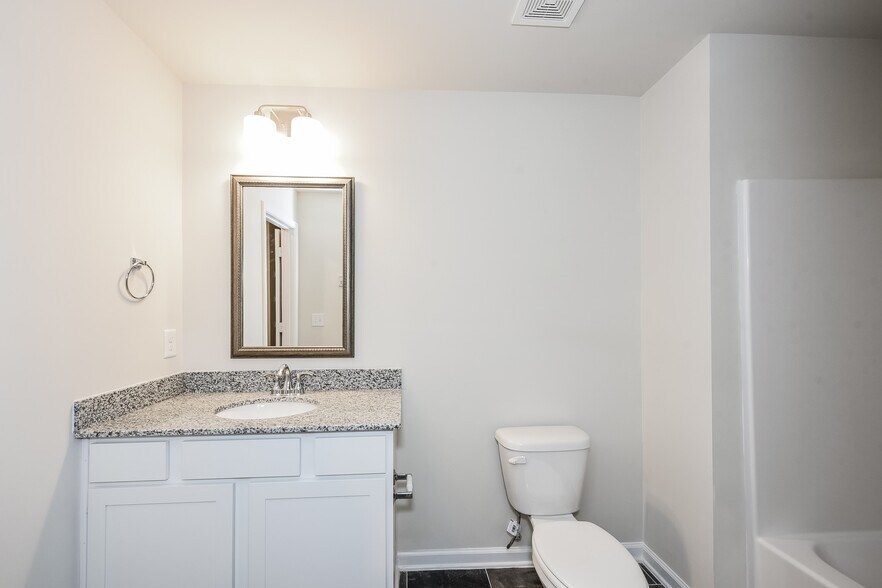 Building Photo - 710 Wild Duck Ln
