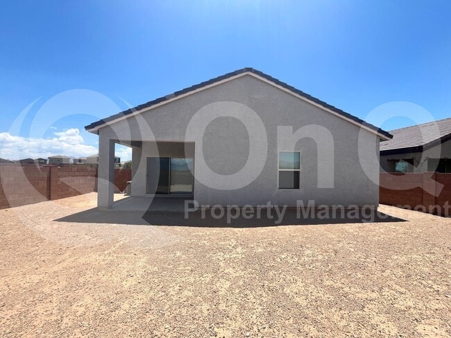Building Photo - 12885 E Russo Dr