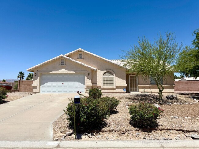 Primary Photo - Charming 2 Bed, 2 Bath Home with Open Floo...