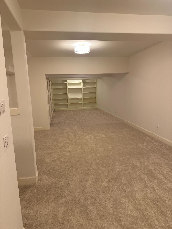 Building Photo - 109 NW Shy Bear Way