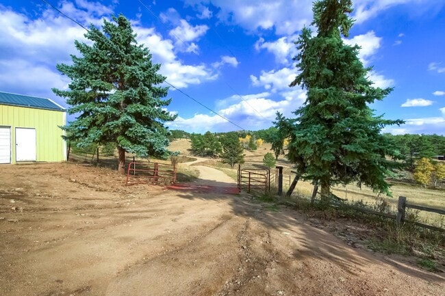 Building Photo - 14783 S Wandcrest Dr