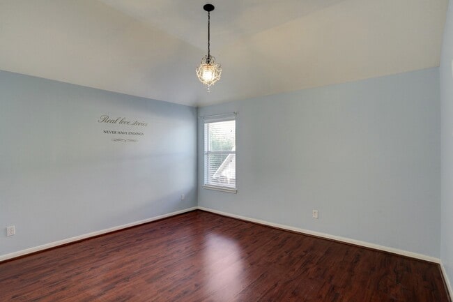 Building Photo - 16906 Bird Creek Dr