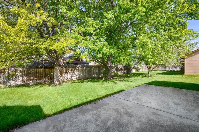 Building Photo - Remodeled Boise home with 4 bedrooms