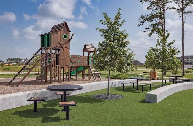 Building Photo - 21746 Heather Elm Dr