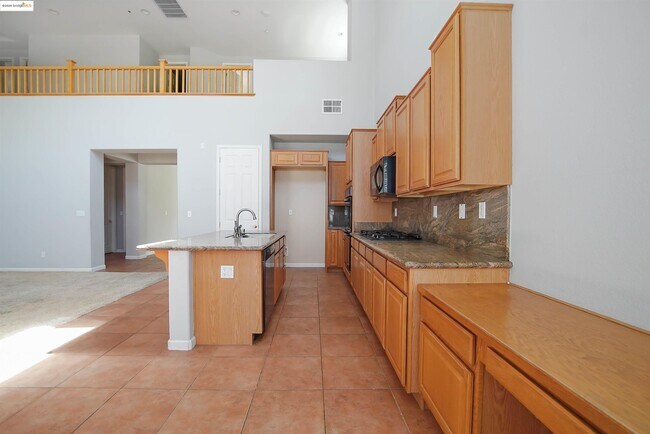 Building Photo - 2765 St Andrews Dr