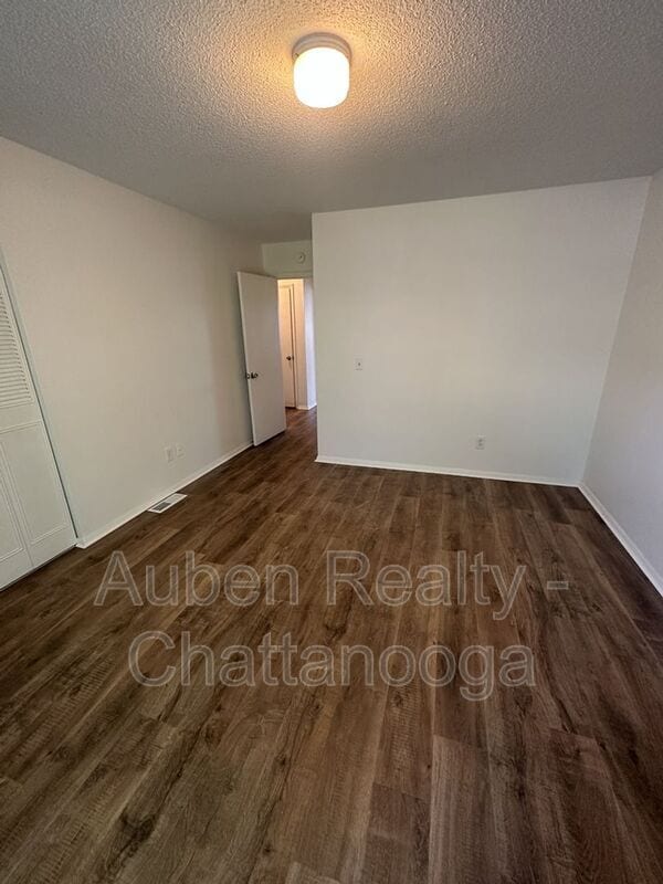 Building Photo - 505 Mountain Ridge Rd