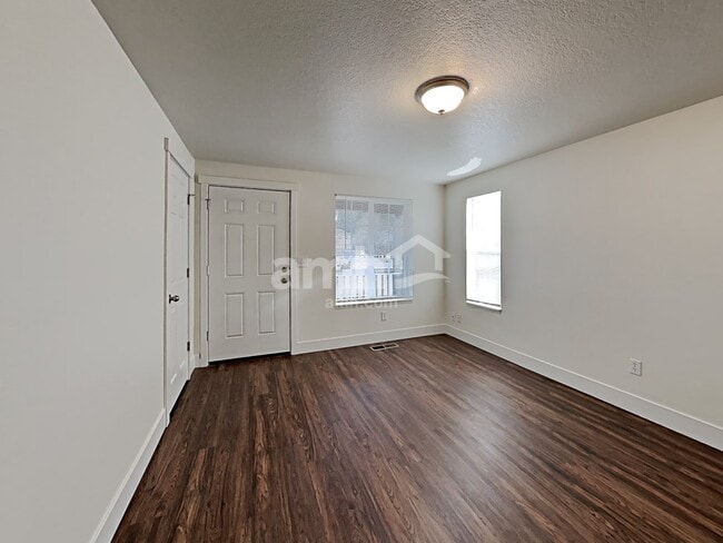 Building Photo - 16970 SW Steele Way