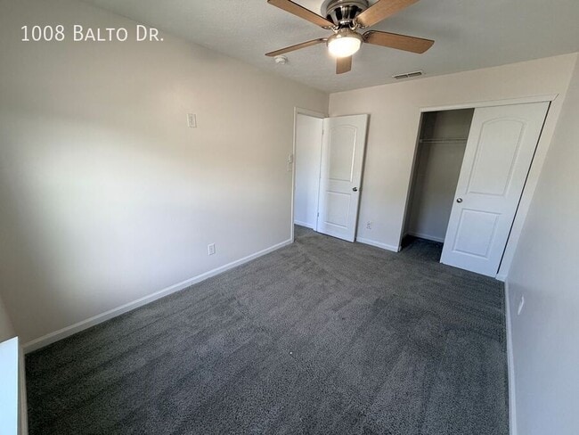 Building Photo - 1008 Balto Dr