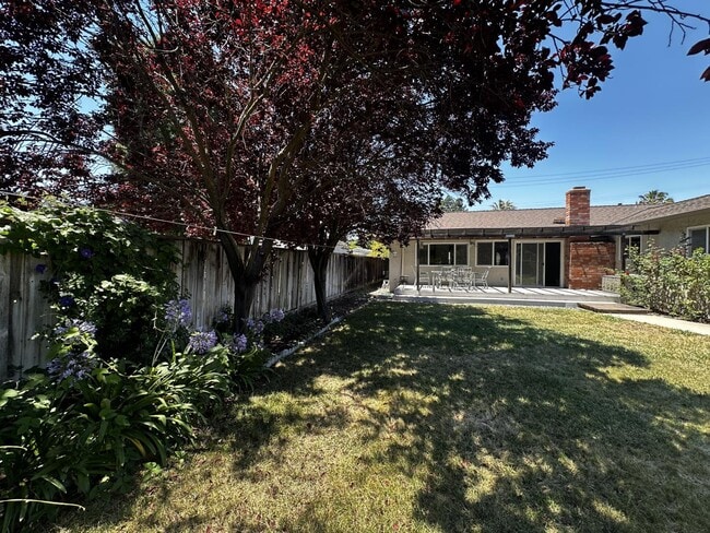 Building Photo - 2035 Dorsch Rd
