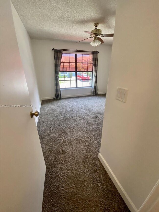 Building Photo - 9870 Watermill Cir