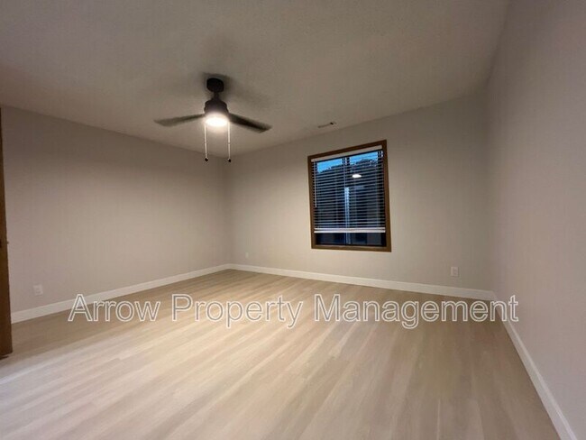 Building Photo - 2334 N 44th St