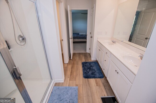Building Photo - 194 Rivulet Dr