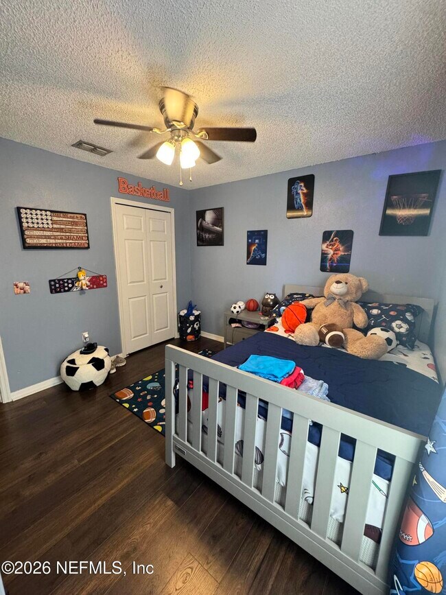 Building Photo - 12341 Glenn Hollow Dr