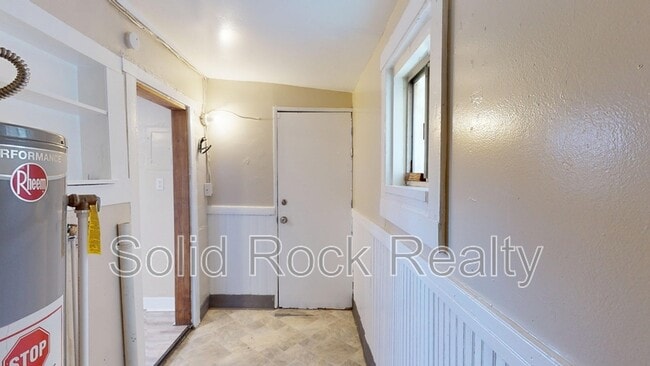 Building Photo - 222 E Harrison St