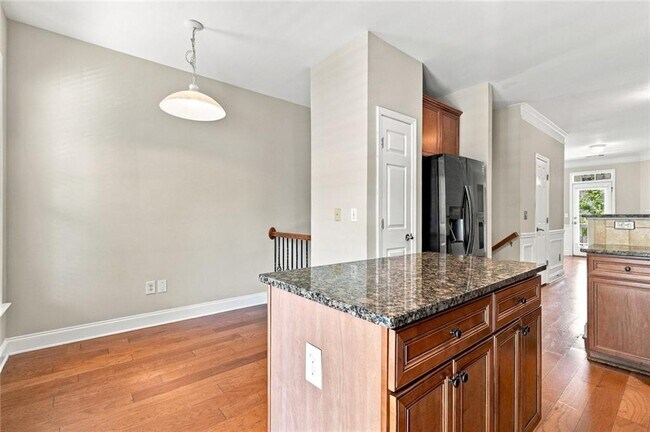 Building Photo - 217 16th St NW