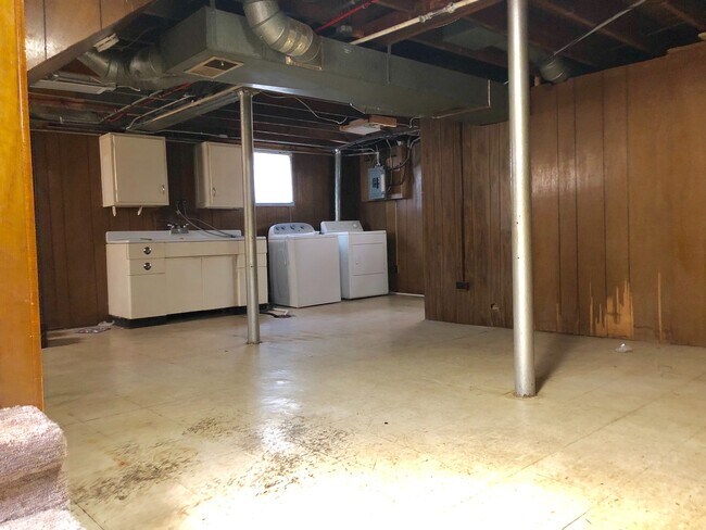 Building Photo - Beautiful 2 Bedroom/2 Bath South End Home ...