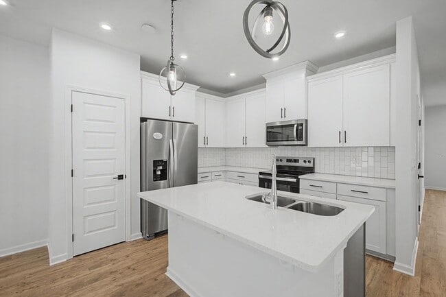 Building Photo - Brand new Hermitage townhome, end unit with garage, 3 bedroom 2.5 baths, community pool