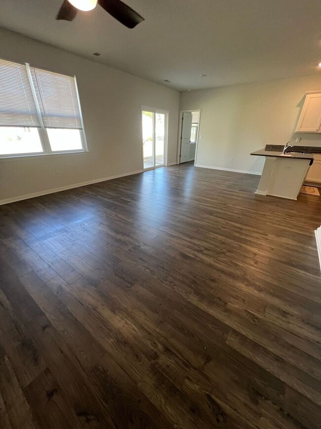 Building Photo - 3BD/ 2BA house in Forestbrook Cove
